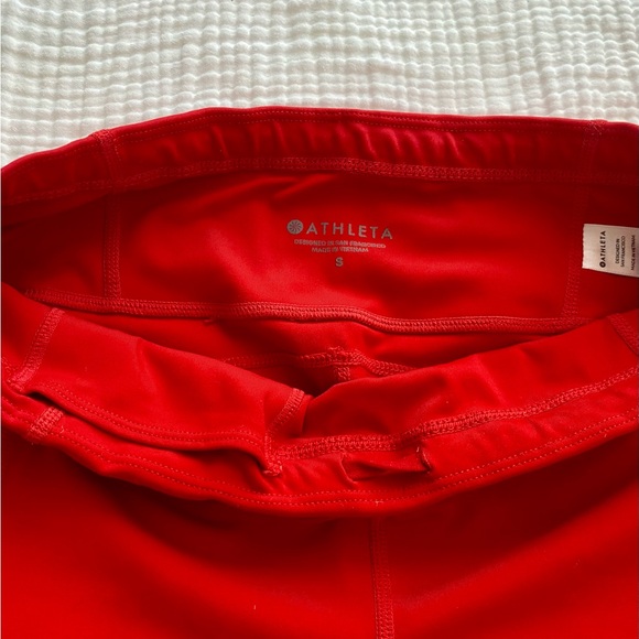 Athleta red 7/8 leggings with side pocket zippers - Picture 3 of 3